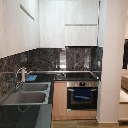 Vacation Near The Afer Liqenit Apartamento