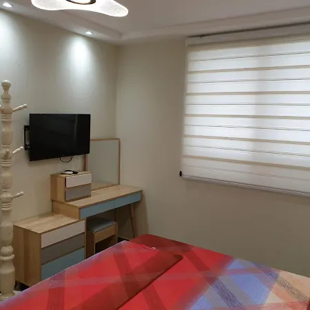 Vacation Near The Afer Liqenit Apartamento Pogradec