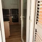 Apartment Vacation Near The Afer Liqenit Pogradec